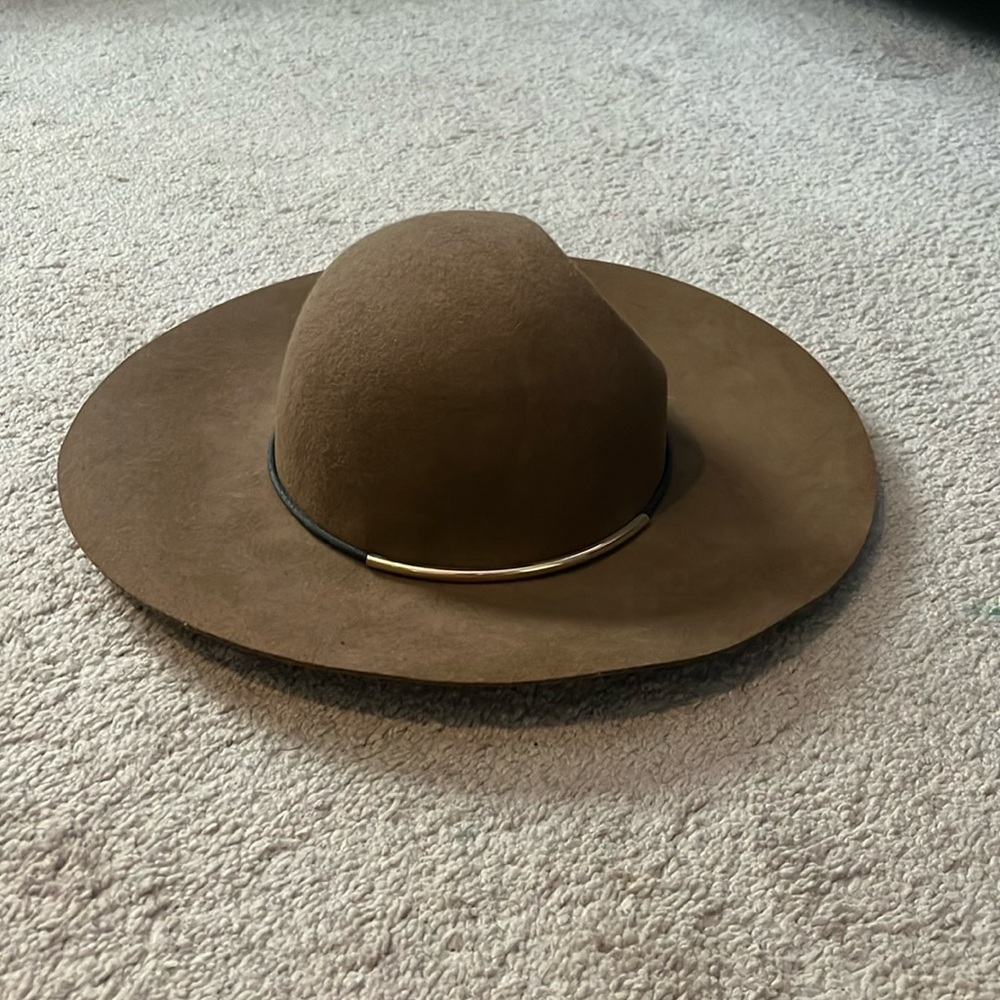 Nine West hat